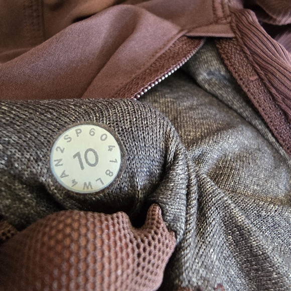 Lululemon Round Trip Jacket Pelt W4AN2S Size 10 - Picture 11 of 11